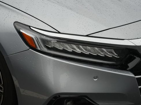 Used 2021 Honda Accord Touring image 9