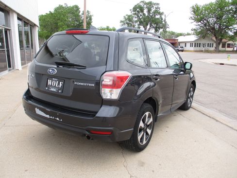 Used 2018 Subaru Forester 2.5i w/ Alloy Wheel Package AWD/4WD image 7