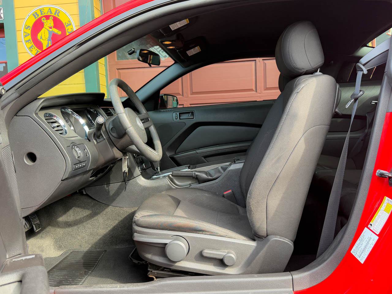 Used 2012 Ford Mustang GT RWD image 15