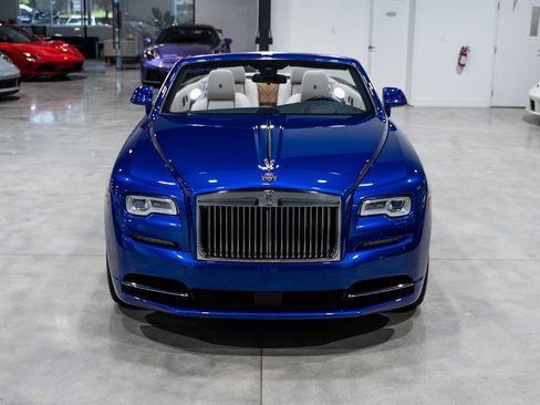 Used 2016 Rolls-Royce Dawn image 10