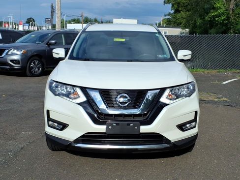 Used 2017 Nissan Rogue SV w/ SV Premium Package AWD/4WD image 9