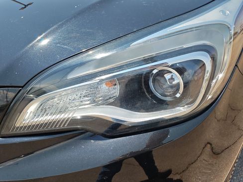 Used 2020 Buick Envision Essence AWD/4WD image 9