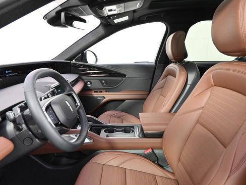 New 2026 Lincoln Nautilus Reserve image 13