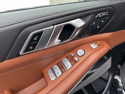 Certified 2024 BMW X7 M60i w/ Executive Package image 25