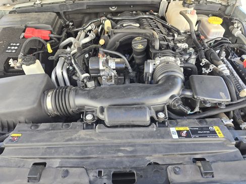 Used 2023 Jeep Wrangler Sport image 32