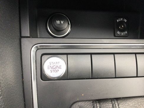Used 2015 Volkswagen Jetta SE FWD image 31