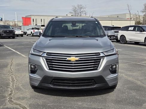 Used 2023 Chevrolet Traverse Premier image 8