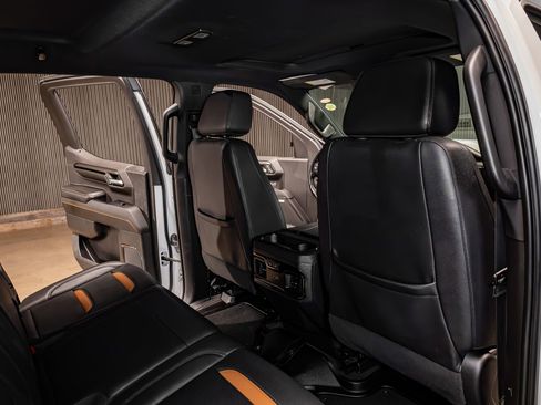 Used 2023 GMC Sierra 1500 AT4 w/ AT4 Premium Package image 24