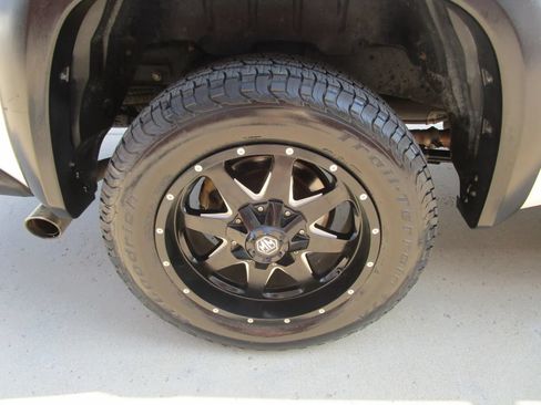 Used 2017 Toyota Tundra SR RWD image 19