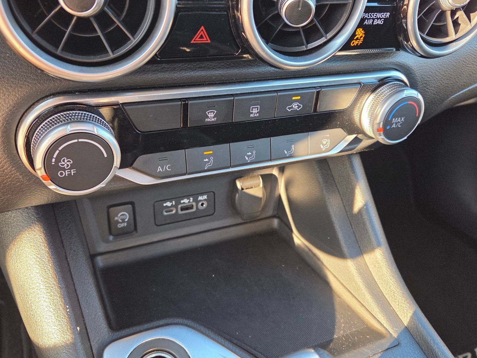 Used 2024 Nissan Sentra SV FWD image 22