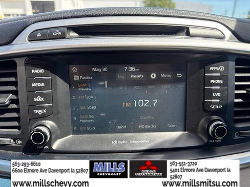Used 2017 Kia Sorento FWD w/ LX Convenience Package image 16