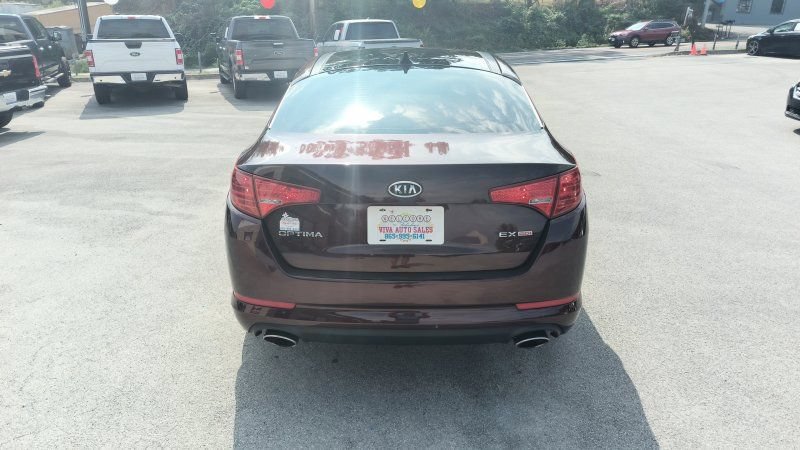 Used 2011 Kia Optima EX w/ Premium Pkg FWD image 4