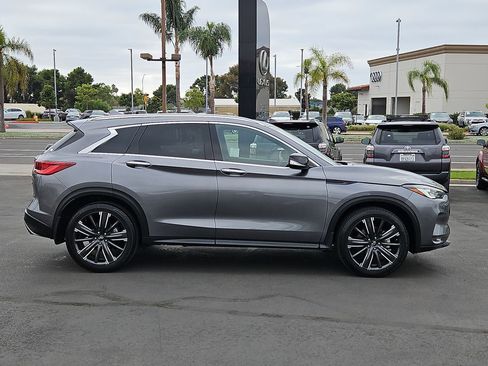 Used 2022 INFINITI QX50 Luxe w/ Appearance Package image 5