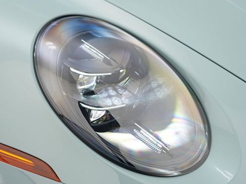 Used 2025 Porsche 911 Carrera image 61