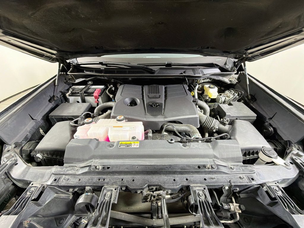 Used 2022 Toyota Tundra Platinum AWD/4WD image 26