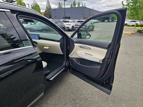 New 2026 Genesis GV70 2.5T Advanced AWD/4WD image 28