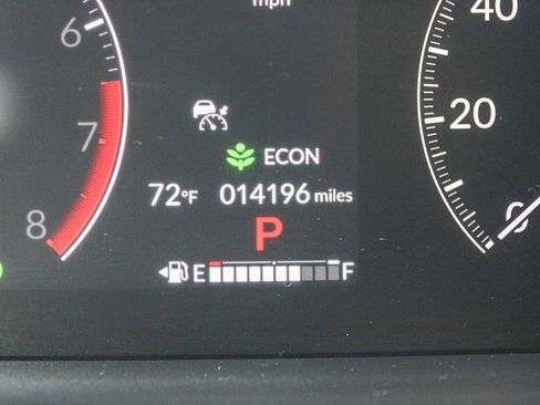 Used 2025 Honda Pilot EX-L image 25