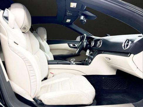 Used 2013 Mercedes-Benz SL 63 AMG image 29