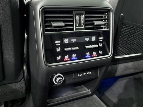 Certified 2026 Porsche Cayenne S AWD/4WD image 21