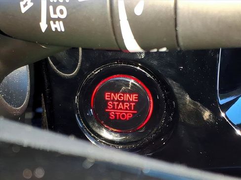 Used 2022 Honda Civic EX image 17