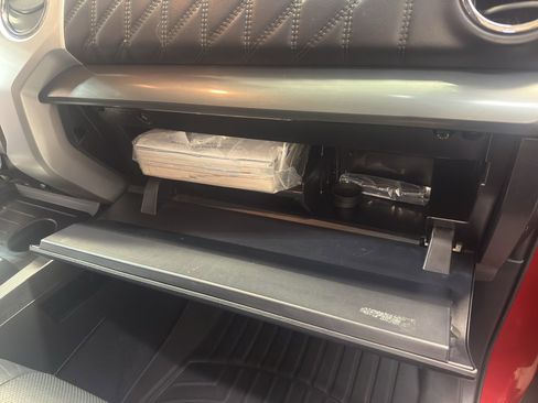 Used 2018 Toyota Tundra Platinum image 24