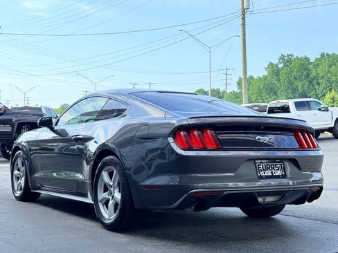 Used 2015 Ford Mustang Coupe RWD image 5