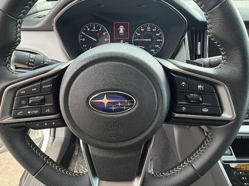 Used 2025 Subaru Outback Premium image 18