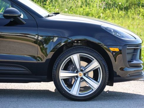 New 2026 Porsche Macan AWD/4WD image 36