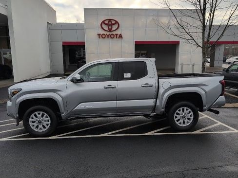 New 2025 Toyota Tacoma SR5 image 8