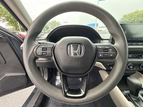 Certified 2023 Honda Accord EX image 12