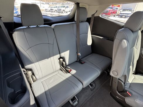 Used 2021 Buick Enclave Premium w/ Sun and Sites Package image 25