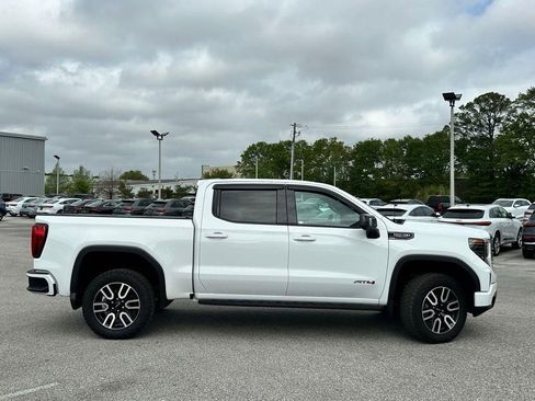 Used 2024 GMC Sierra 1500 AT4 w/ Technology Package image 6
