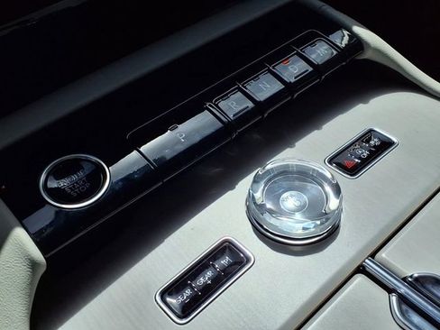 New 2026 Lincoln Navigator Reserve AWD/4WD image 15