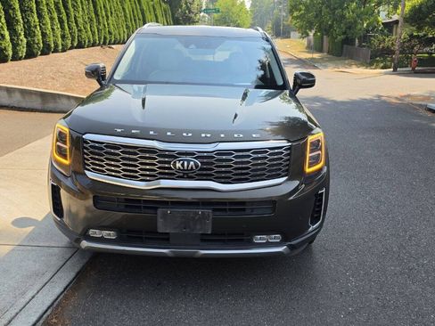 Used 2020 Kia Telluride SX w/ SX Prestige Package AWD/4WD image 2
