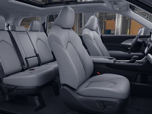 New 2026 Toyota Grand Highlander XLE image 20