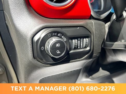 Used 2020 Jeep Gladiator Rubicon AWD/4WD image 30
