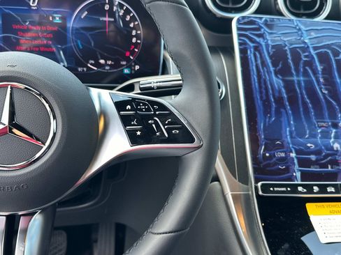 Used 2026 Mercedes-Benz GLC 350e 4MATIC image 22