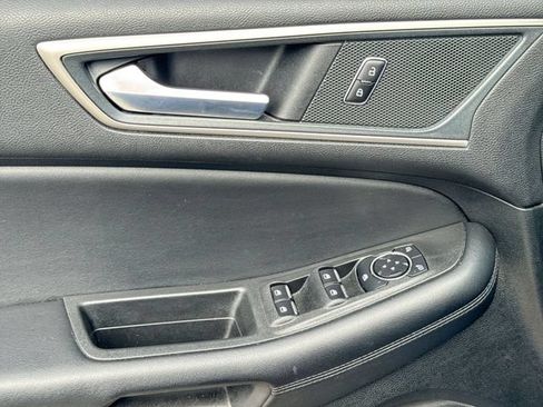 Used 2024 Ford Edge SEL AWD/4WD image 13