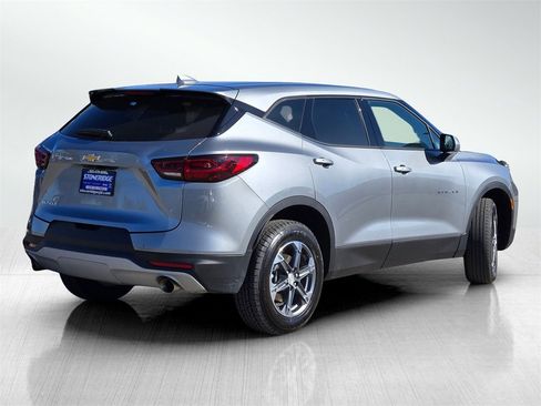 Used 2025 Chevrolet Blazer LT image 4