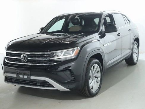 Used 2023 Volkswagen Atlas Cross Sport SE w/ Panoramic Sunroof Package AWD/4WD image 1