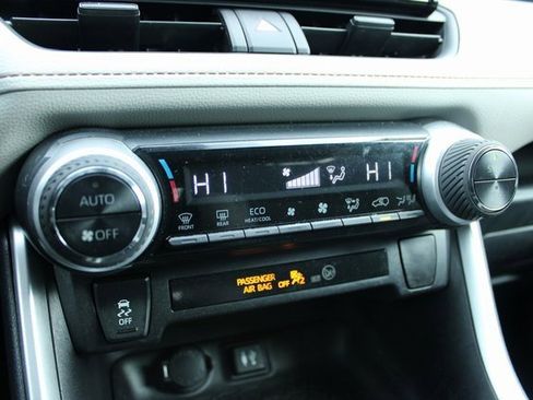 Used 2019 Toyota RAV4 XLE image 20