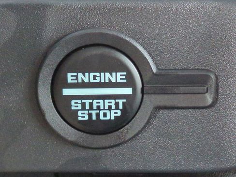 New 2026 Ford Bronco 4-Door AWD/4WD image 25