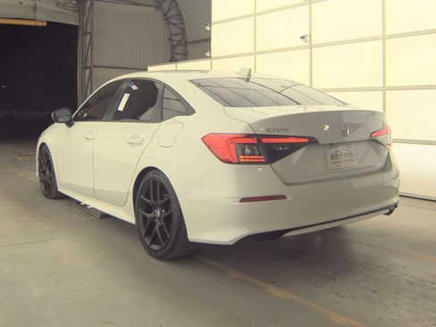 Used 2022 Honda Civic Sport image 8