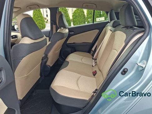 Used 2017 Toyota Prius Three FWD image 10