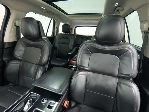 Used 2021 Lincoln Aviator Reserve w/ Equipment Group 210A AWD/4WD image 15