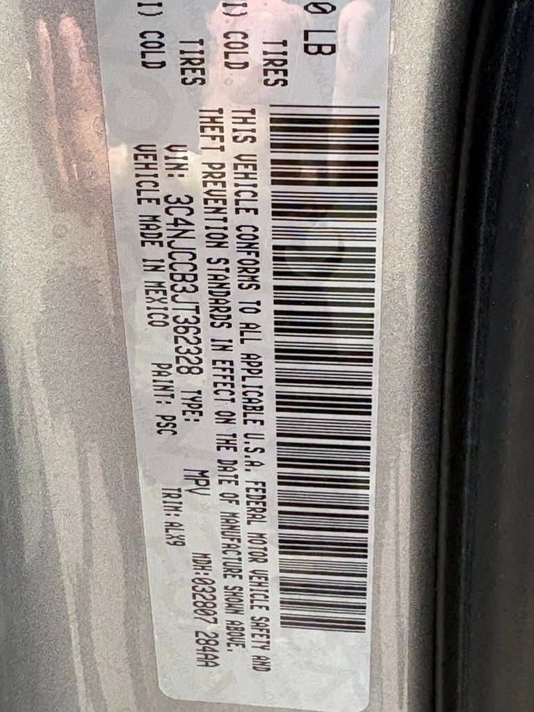 Used 2018 Jeep Compass Limited w/ Navigation Group FWD image 19