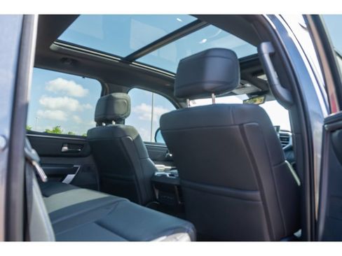 Used 2025 Toyota Tundra Platinum AWD/4WD image 16