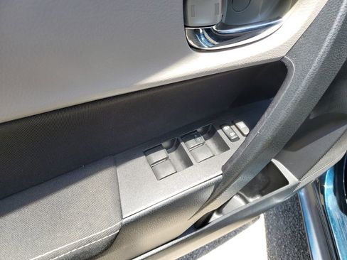 Used 2019 Toyota Corolla LE FWD image 18