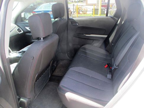 Used 2017 GMC Terrain SLE FWD image 9