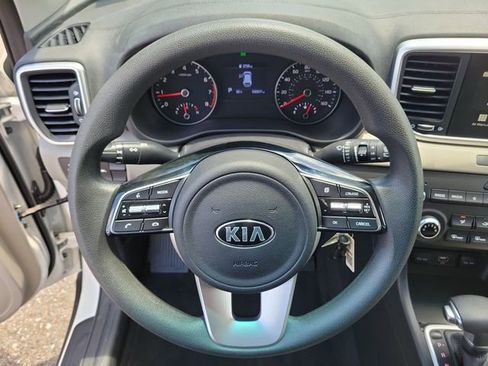 Used 2022 Kia Sportage LX FWD image 21